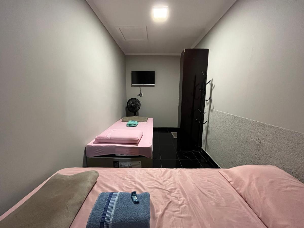 Hotel Toca Do Tatu Itu Esterno foto